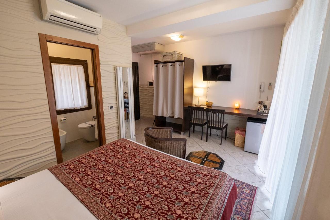 Casa Di Carlo Goldoni - Dimora Storica Bed and Breakfast Chioggia Eksteriør billede