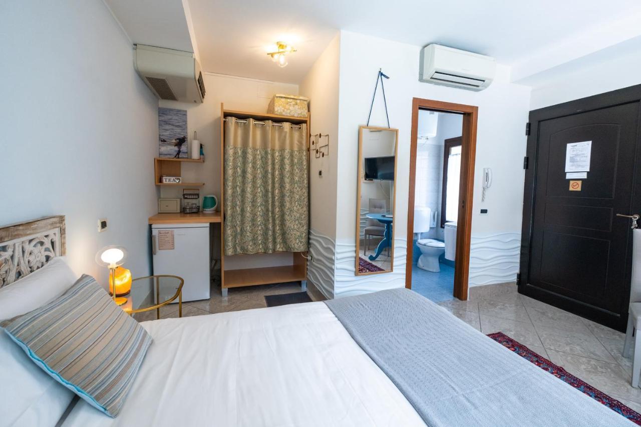 Casa Di Carlo Goldoni - Dimora Storica Bed and Breakfast Chioggia Eksteriør billede