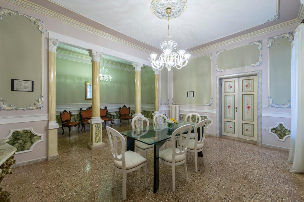 Casa Di Carlo Goldoni - Dimora Storica Bed and Breakfast Chioggia Eksteriør billede