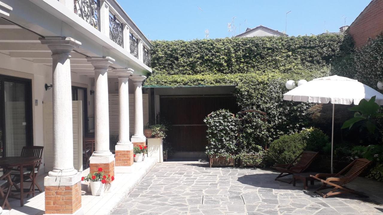 Casa Di Carlo Goldoni - Dimora Storica Bed and Breakfast Chioggia Eksteriør billede